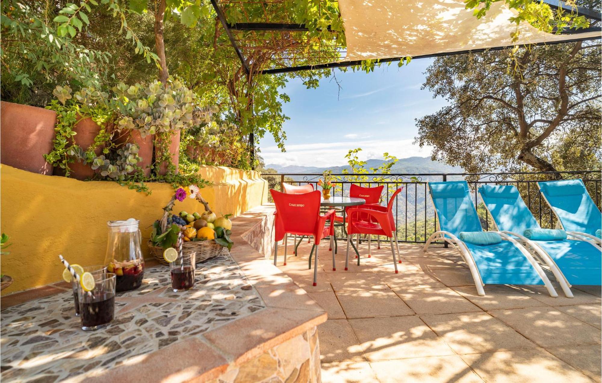 Amazing Cottage In Algatocin With Kitchen Exterior foto